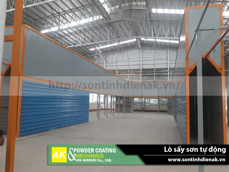 Thân lò sấy sơn tĩnh điện tự động dạng hầm dài của An Khanh